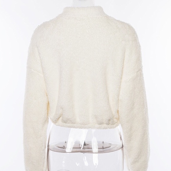 ✨SOLD✨ Fuzzy Teddy Half Zip Up Crop Fleece Hoodie - Picture 6 of 8